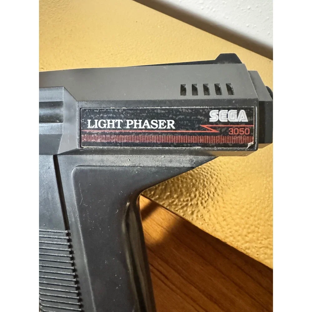 Sega‎ Master System Light Phaser Gun